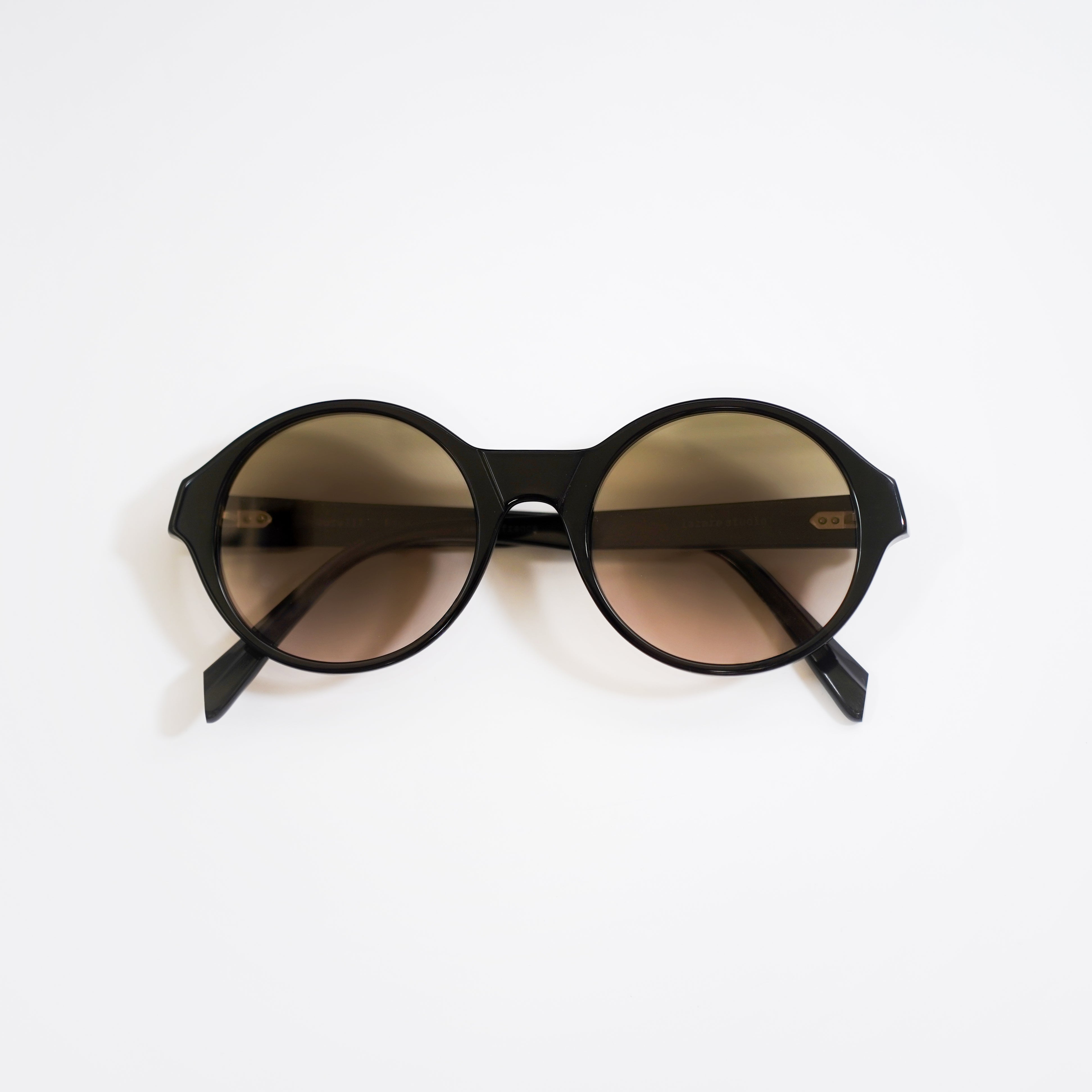 Lazare Studio - MORELLI